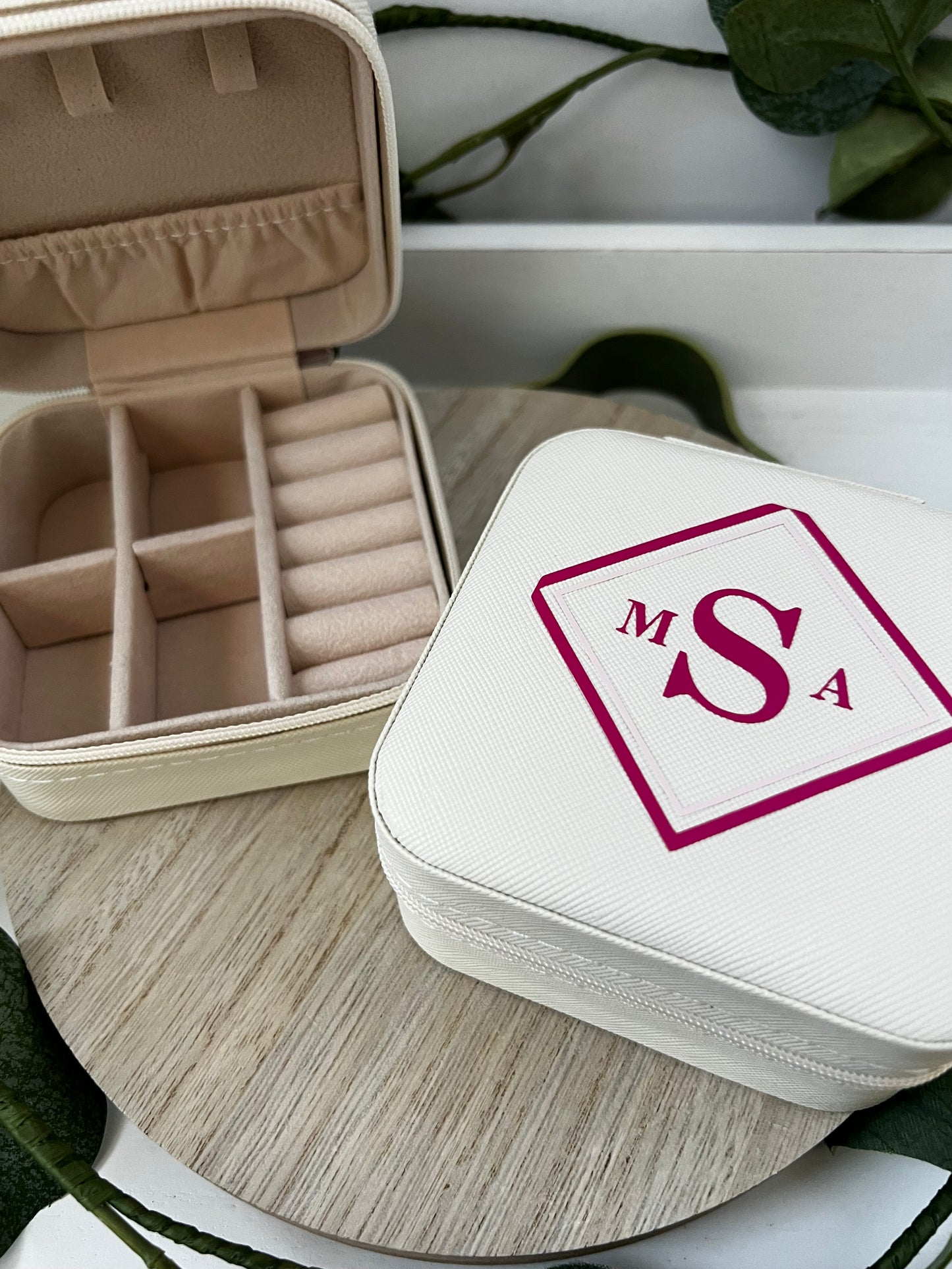 Monogram travel jewelry box - ChambrayandSandCustomGifts