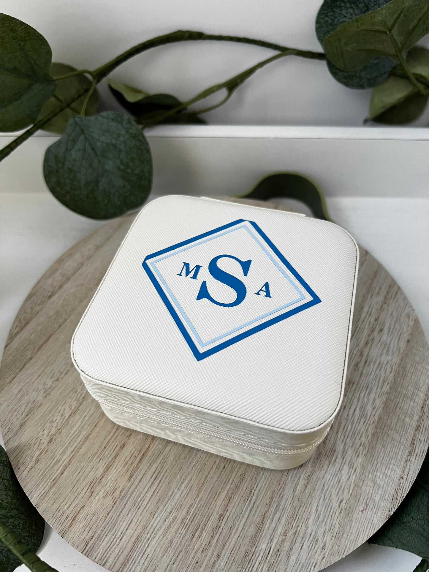 Monogram travel jewelry box - ChambrayandSandCustomGifts