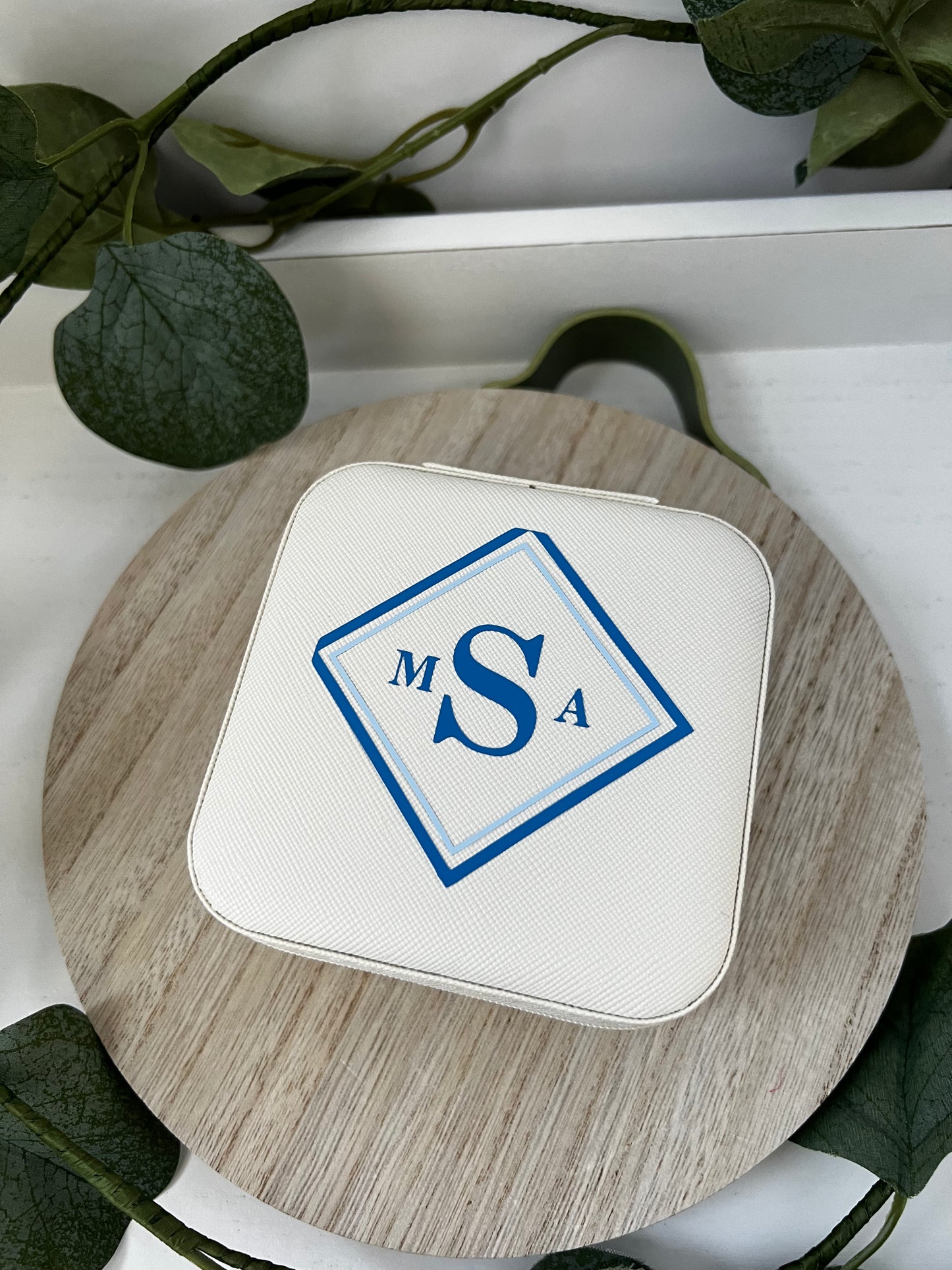 Monogram travel jewelry box - ChambrayandSandCustomGifts