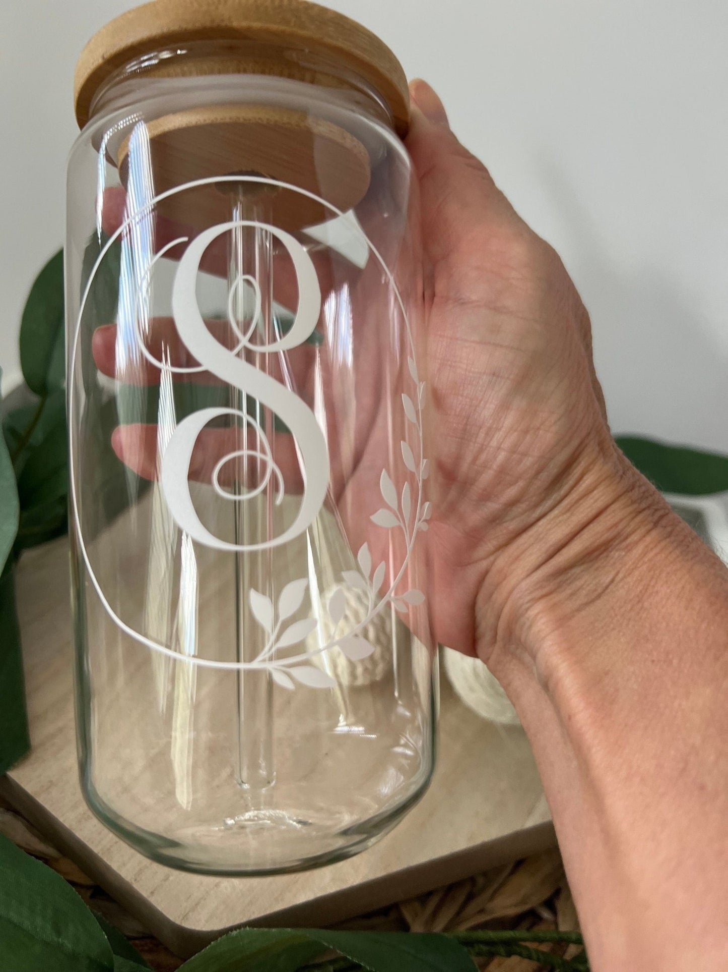 Personalized Initial Beer Can Glass with Bamboo Lid and Glass Straw | - ChambrayandSandCustomGifts