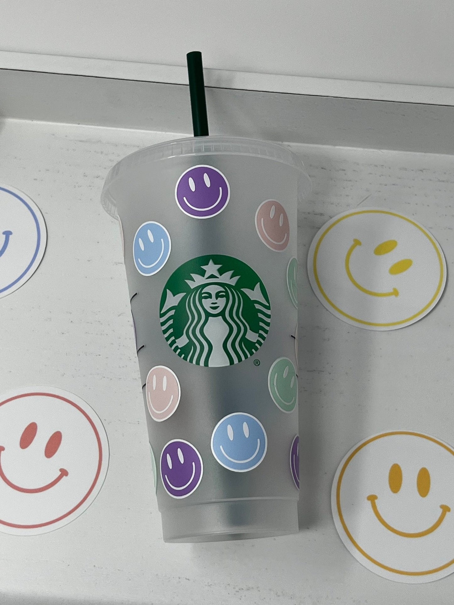 Venti 24oz Pastel Smiley Face Starbucks Cup - ChambrayandSandCustomGifts