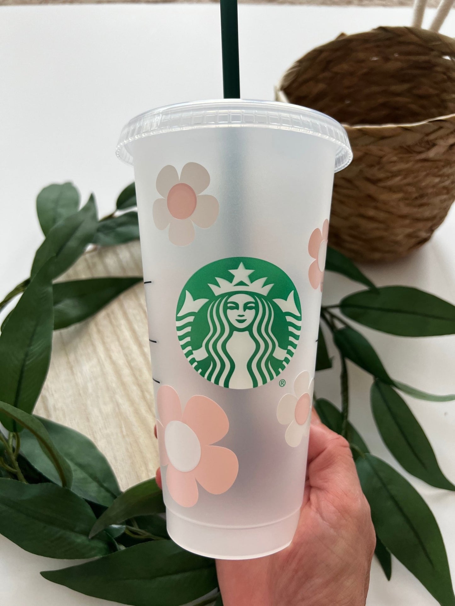 Trendy retro flower cup pink and white - ChambrayandSandCustomGifts